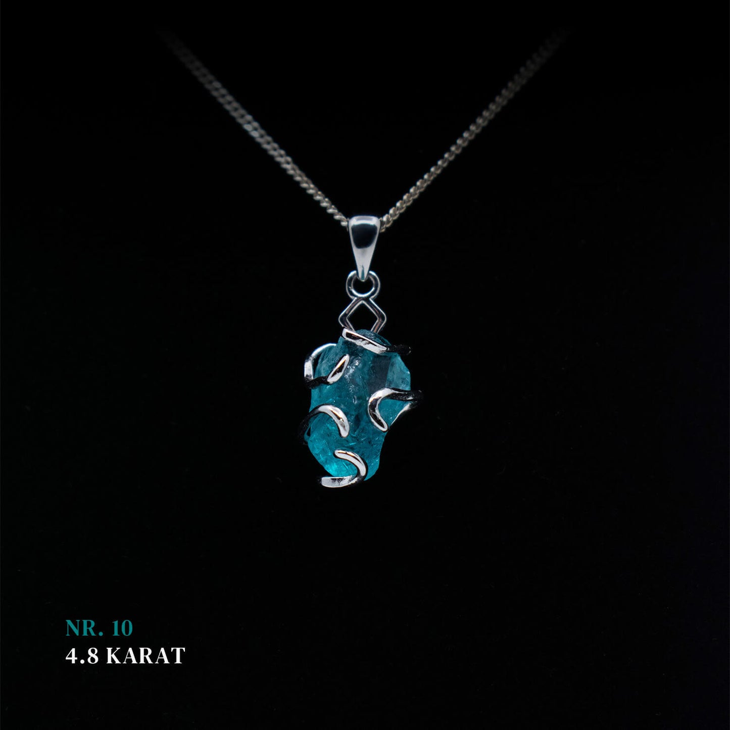 Blauer Apatit Anhänger – Aquela Lumina