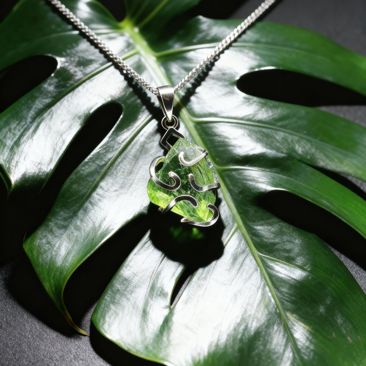 Peridot Anhänger – Verdantia